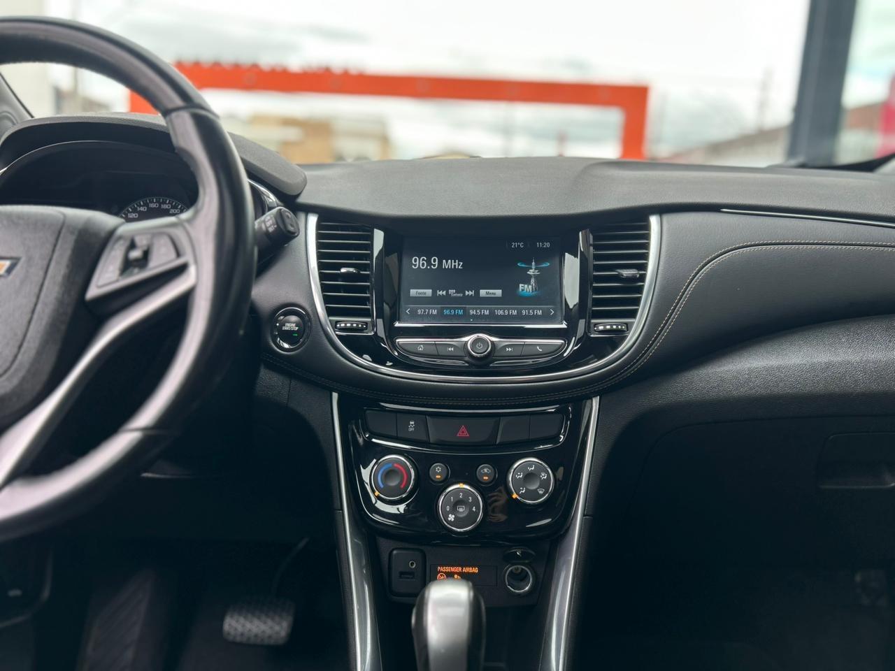 CHEVROLET Tracker - Foto