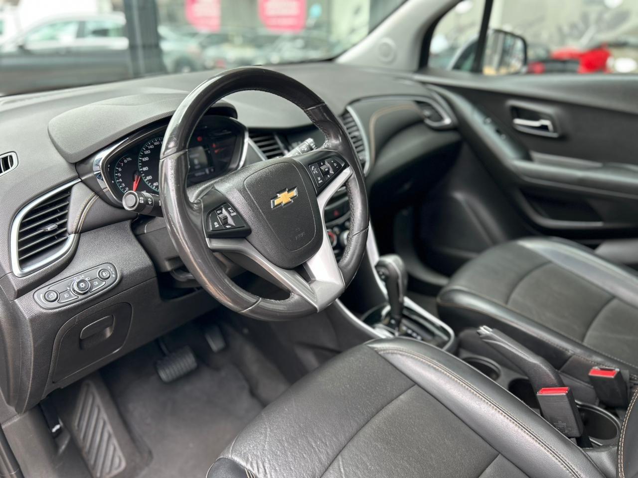 CHEVROLET Tracker - Foto