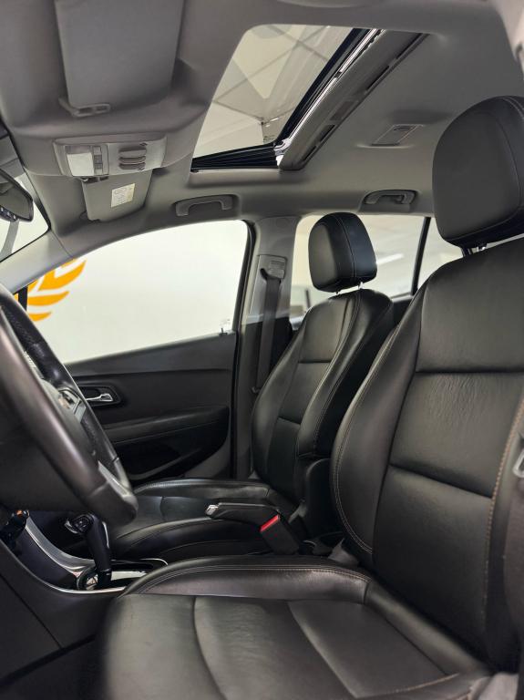 CHEVROLET Tracker - Foto