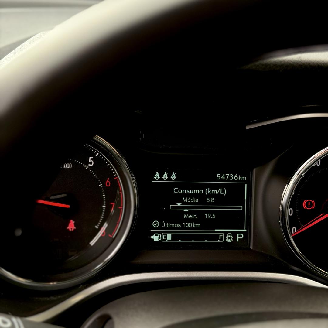 CHEVROLET Tracker - Foto