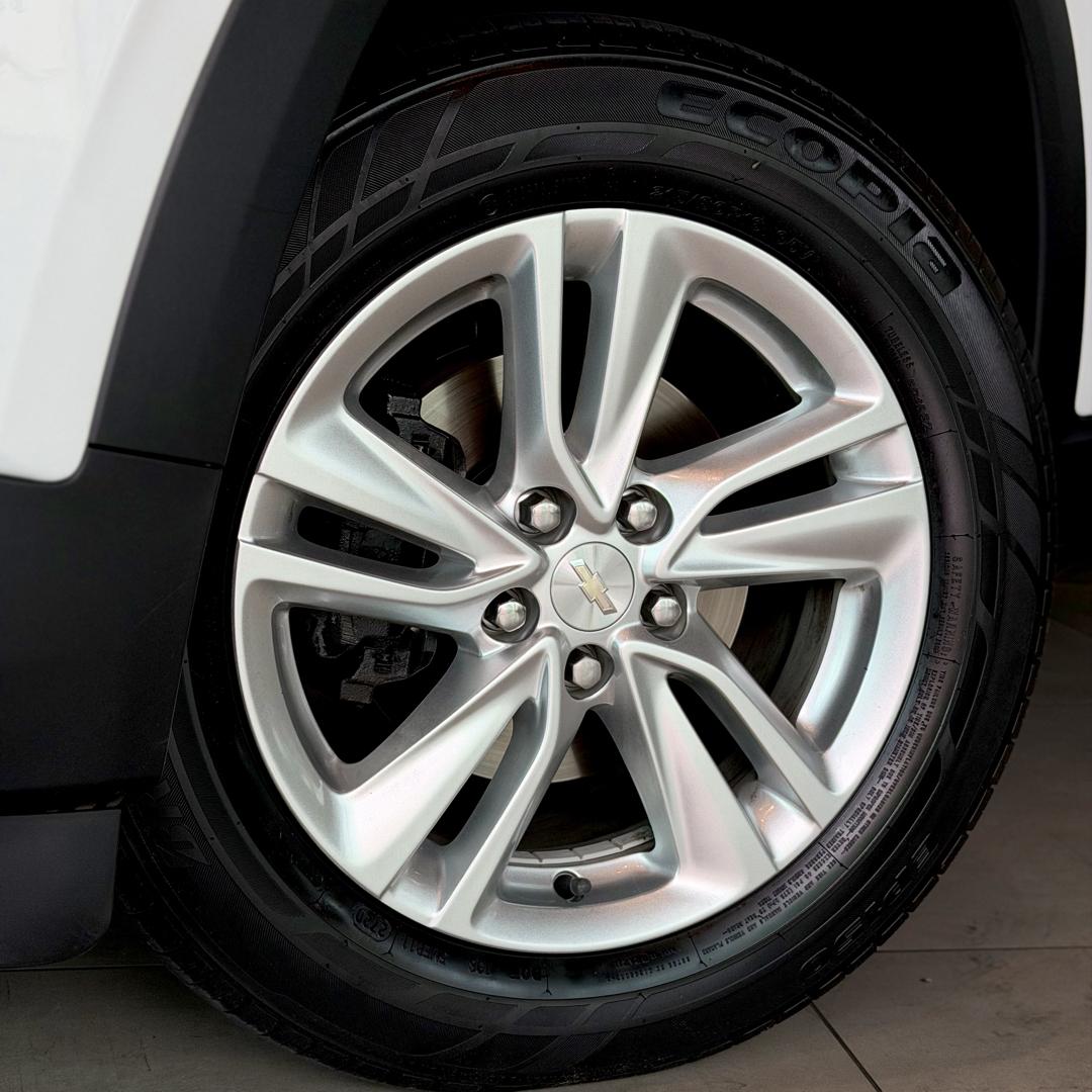 CHEVROLET Tracker - Foto