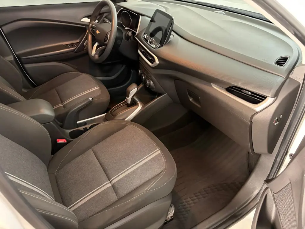 CHEVROLET Tracker - Foto