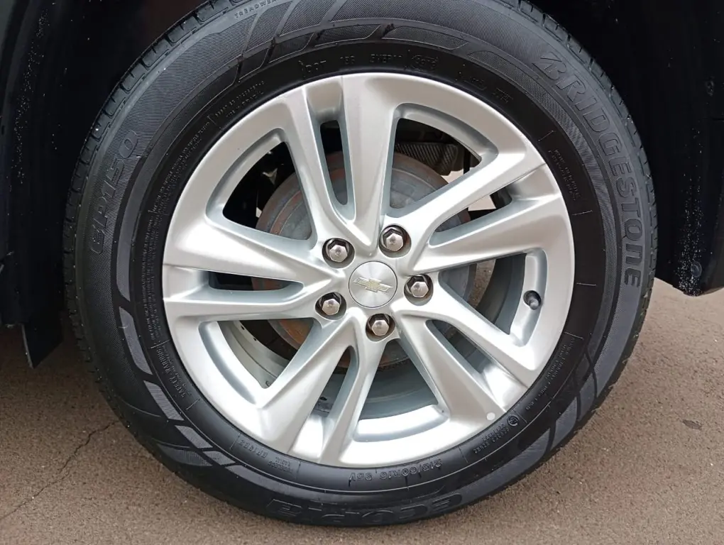 CHEVROLET Tracker - Foto