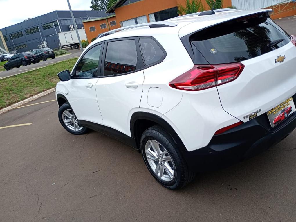 CHEVROLET Tracker - Foto