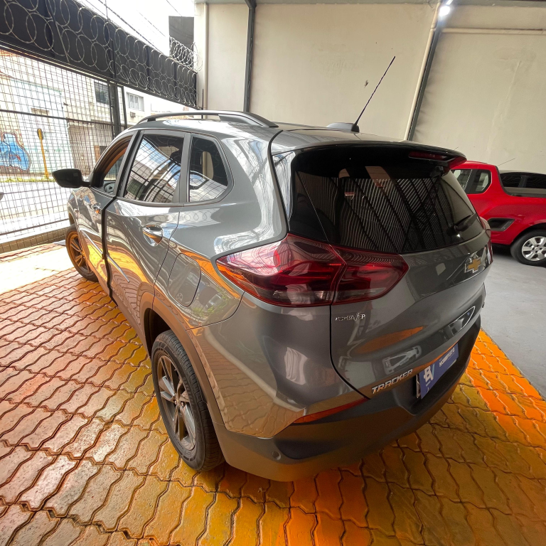 CHEVROLET Tracker - Foto