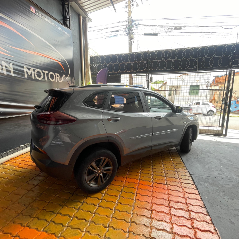 CHEVROLET Tracker - Foto