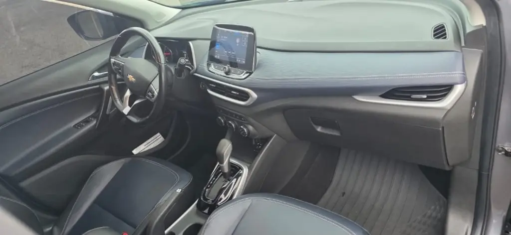 CHEVROLET Tracker - Foto