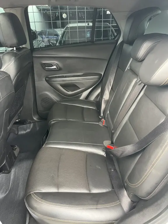 CHEVROLET Tracker - Foto