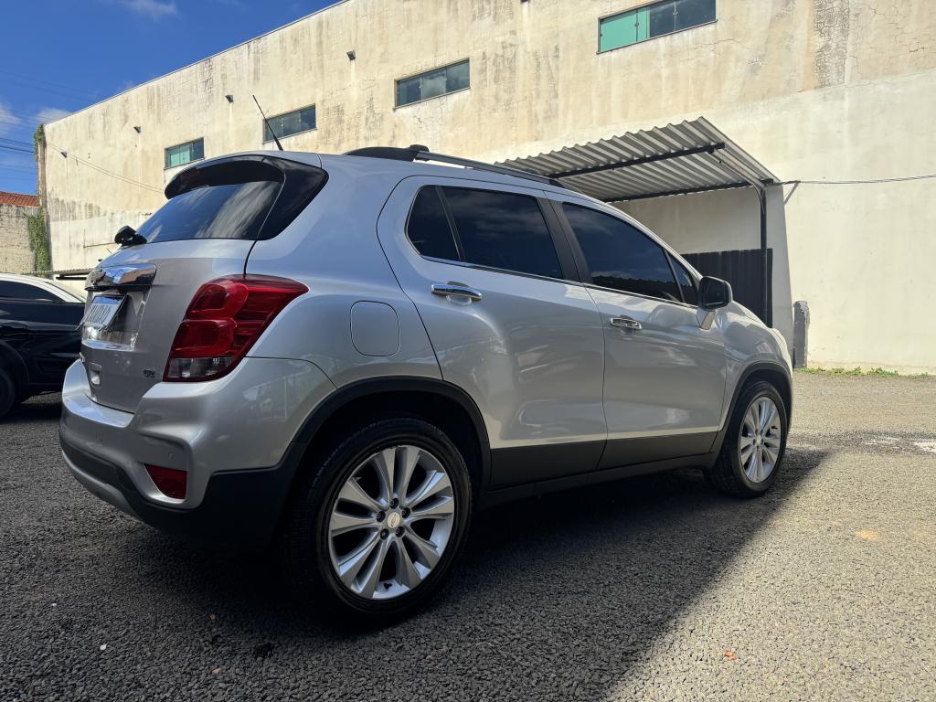 CHEVROLET Tracker - Foto