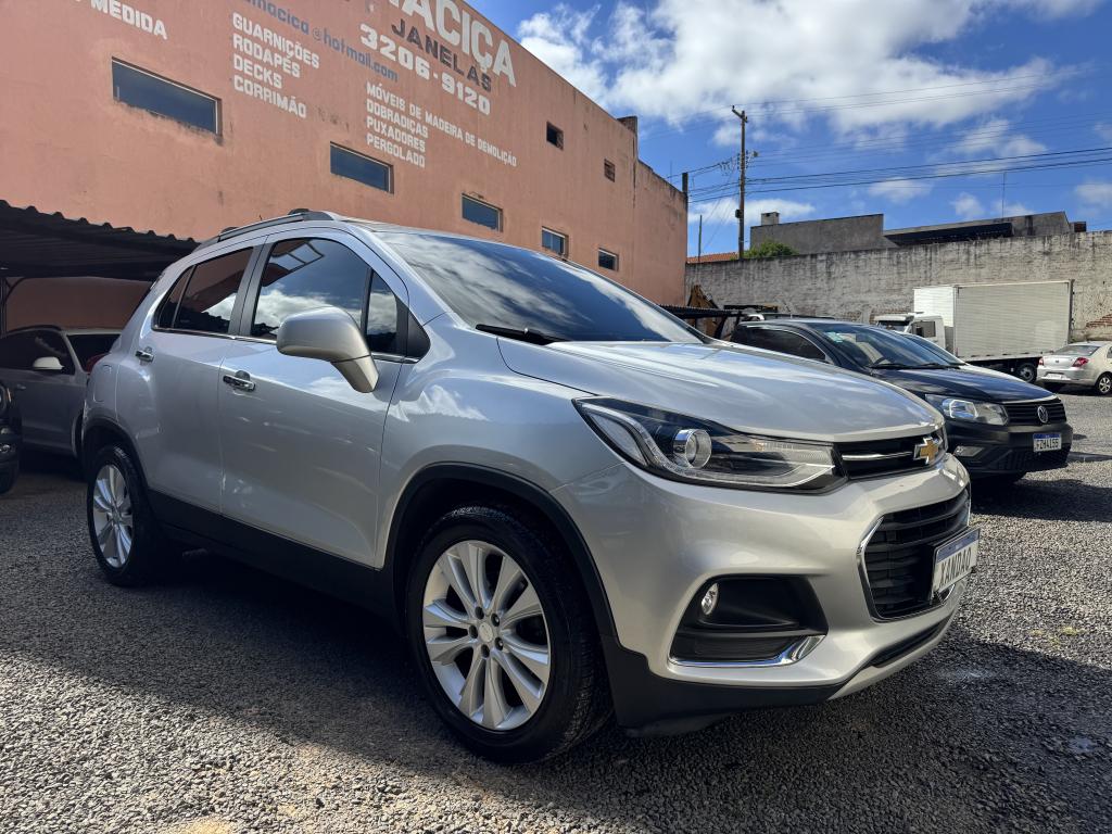 CHEVROLET Tracker - Foto