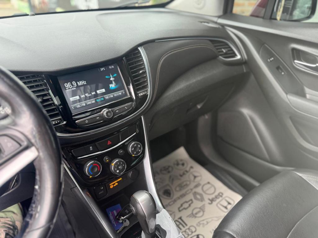 CHEVROLET Tracker - Foto