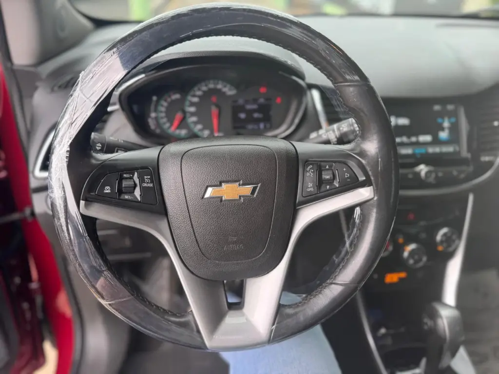 CHEVROLET Tracker - Foto