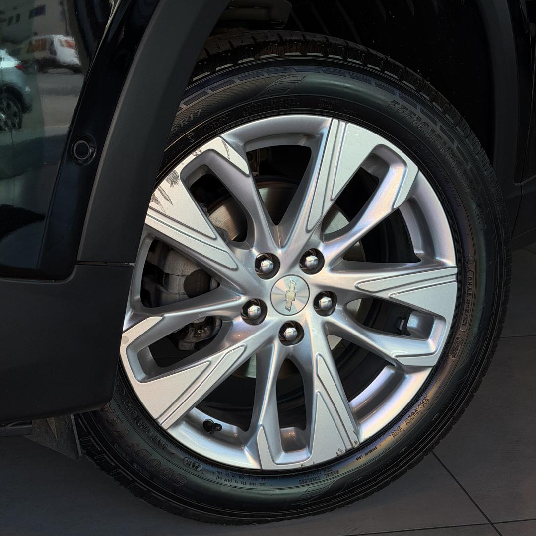 CHEVROLET Tracker - Foto