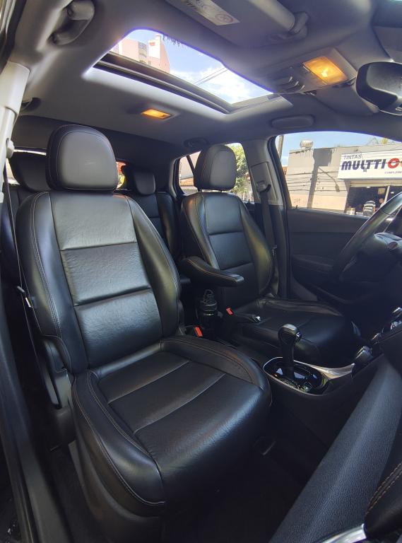 CHEVROLET Tracker - Foto