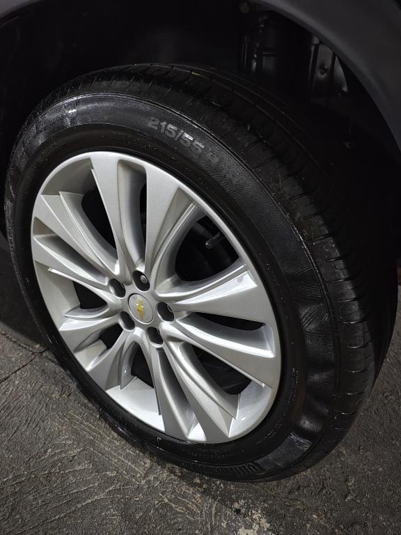 CHEVROLET Tracker - Foto