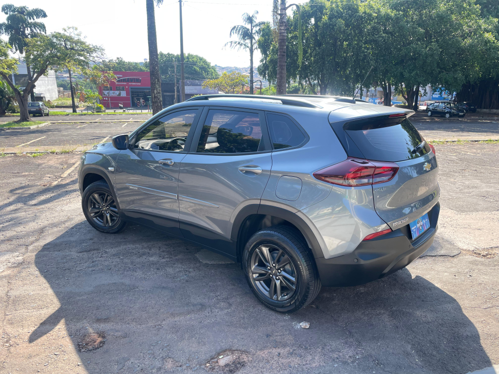CHEVROLET Tracker - Foto