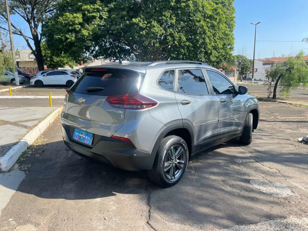 CHEVROLET Tracker - Foto
