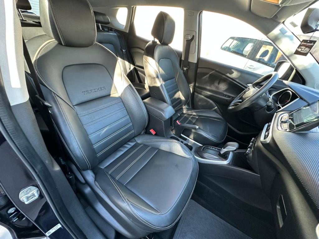 CHEVROLET Tracker - Foto