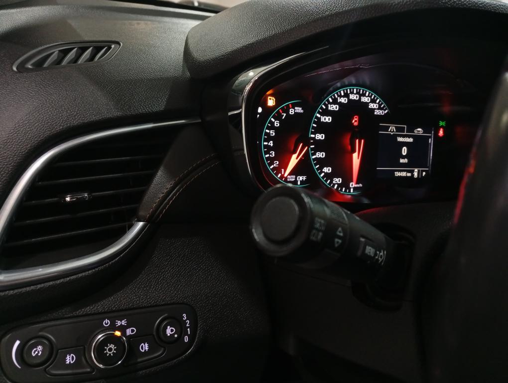 CHEVROLET Tracker - Foto