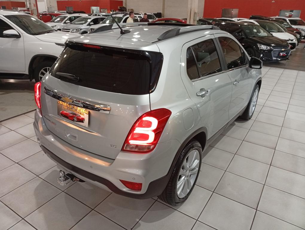 CHEVROLET Tracker - Foto