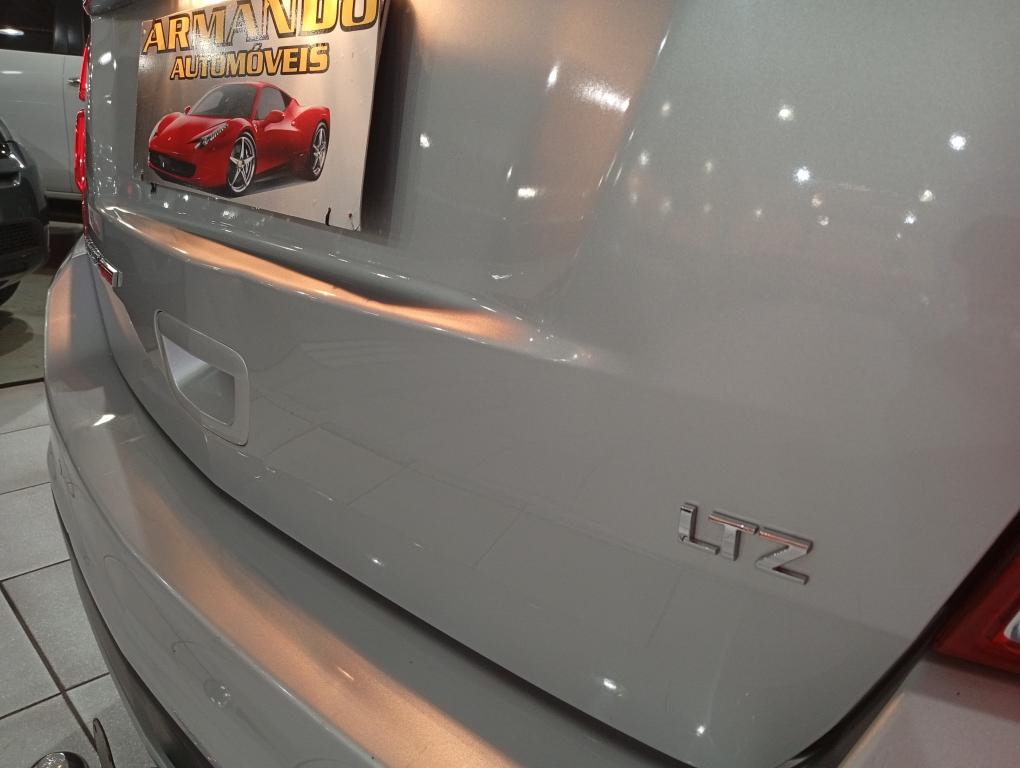 CHEVROLET Tracker - Foto