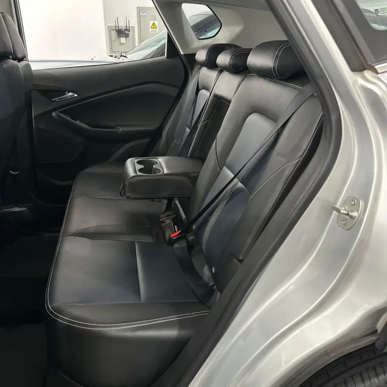 CHEVROLET Tracker - Foto