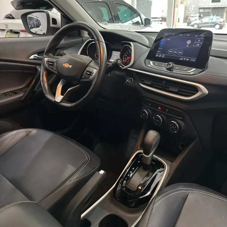 CHEVROLET Tracker - Foto