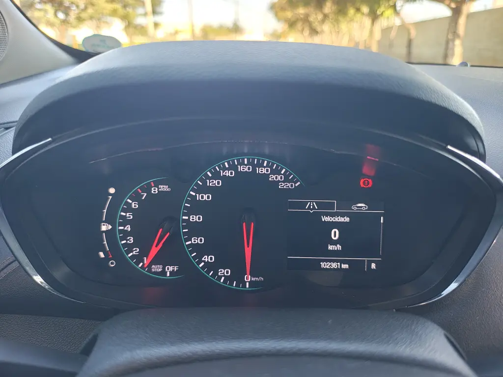 CHEVROLET Tracker - Foto
