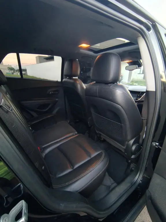 CHEVROLET Tracker - Foto