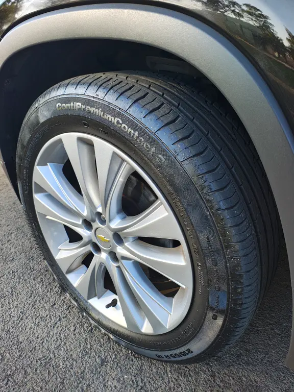 CHEVROLET Tracker - Foto
