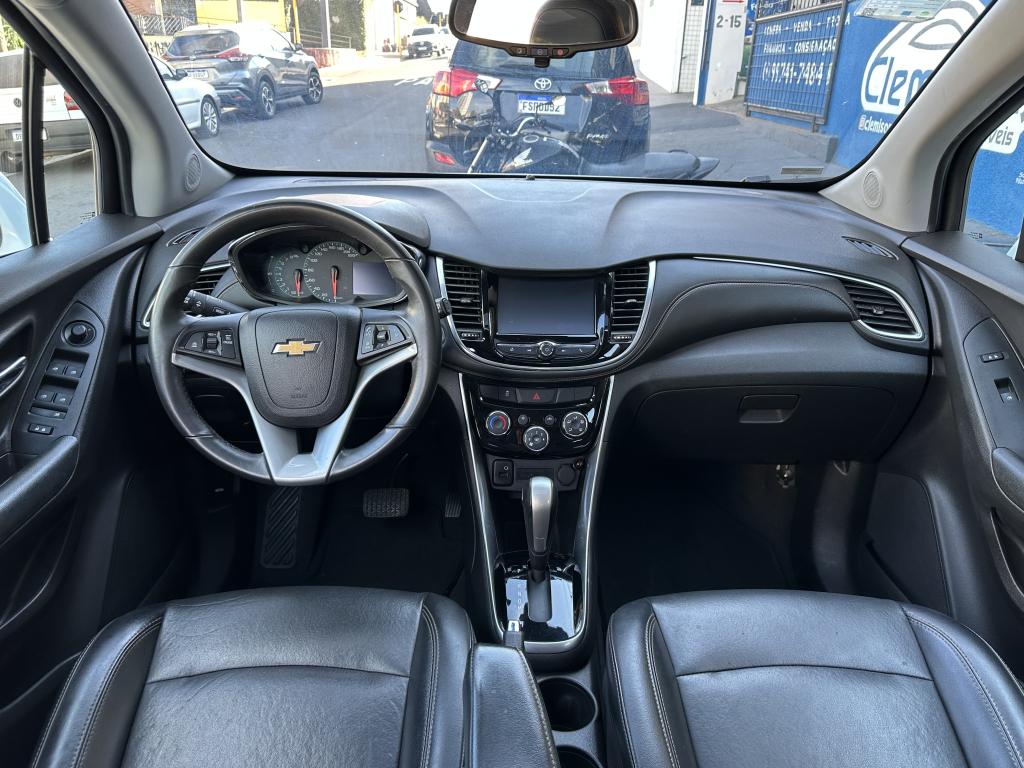 CHEVROLET Tracker - Foto
