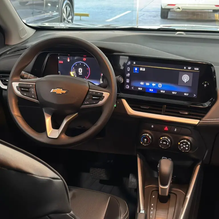 CHEVROLET Tracker - Foto