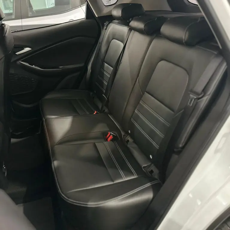 CHEVROLET Tracker - Foto