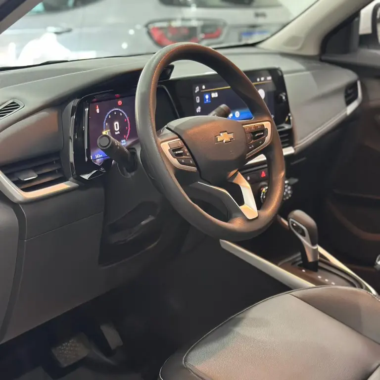 CHEVROLET Tracker - Foto