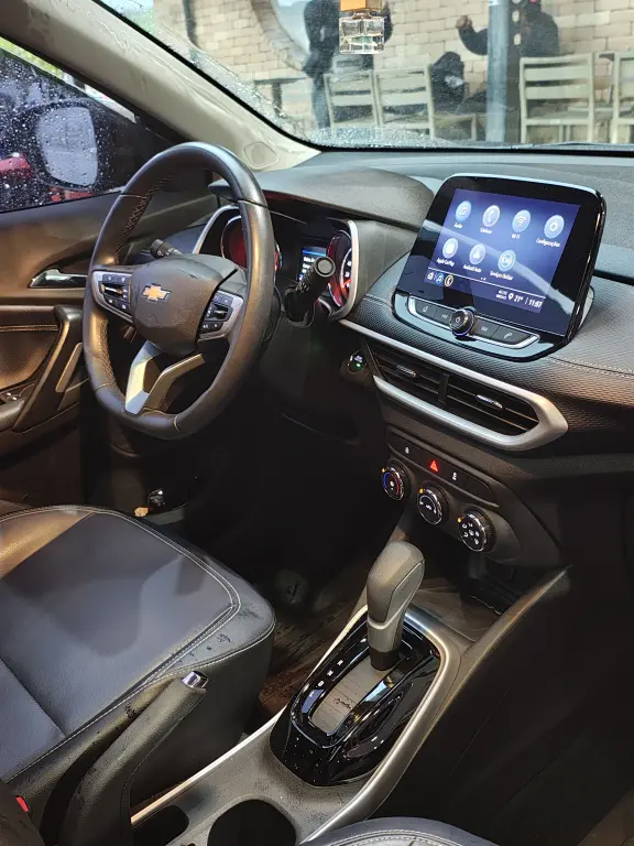 CHEVROLET Tracker - Foto