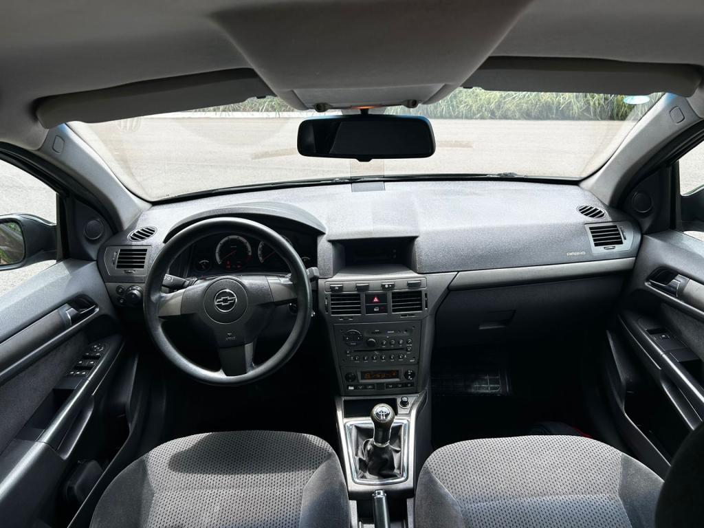 CHEVROLET Vectra Hatch - Foto