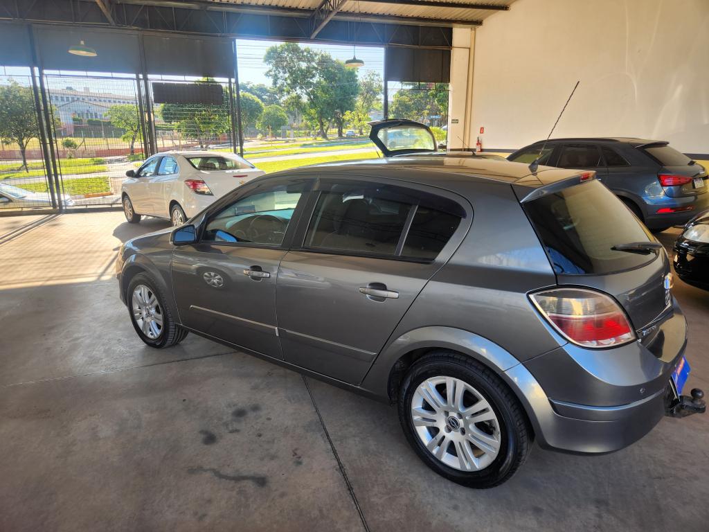CHEVROLET Vectra Hatch - Foto