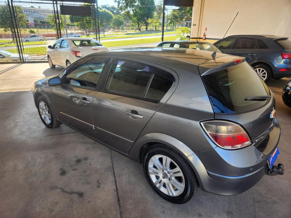 CHEVROLET Vectra Hatch - Foto