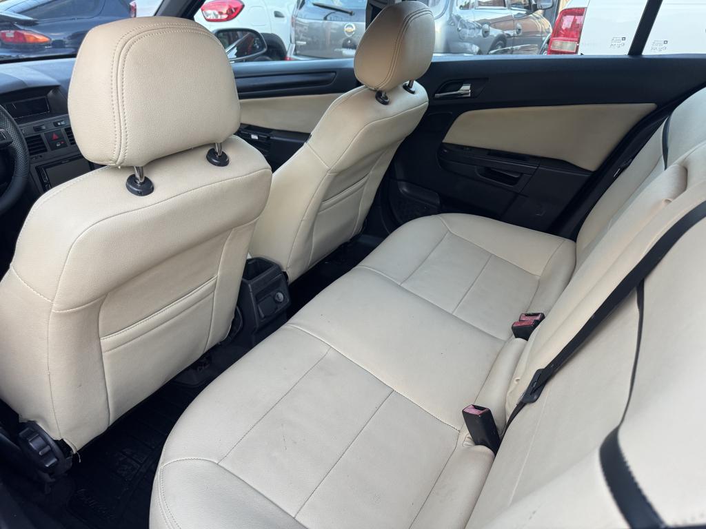 CHEVROLET Vectra Hatch - Foto