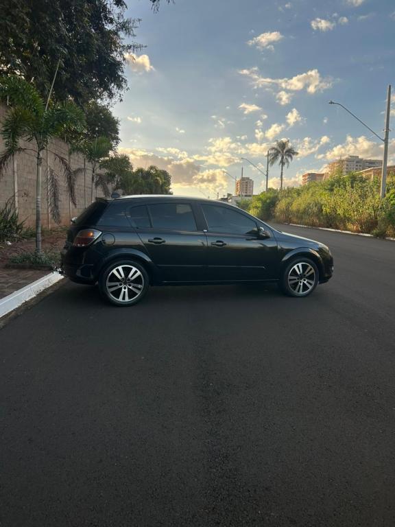 CHEVROLET Vectra Hatch - Foto