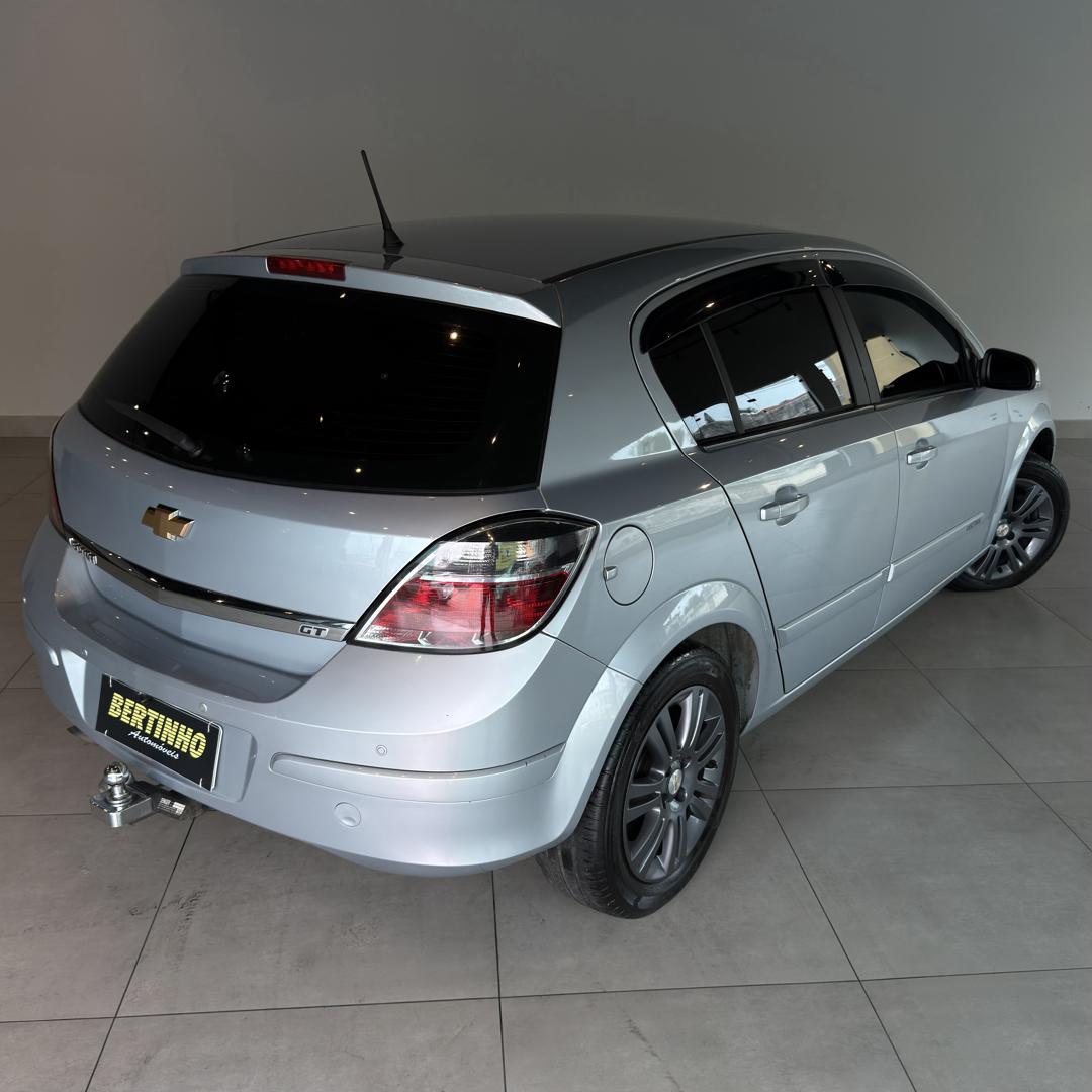 CHEVROLET Vectra Hatch - Foto
