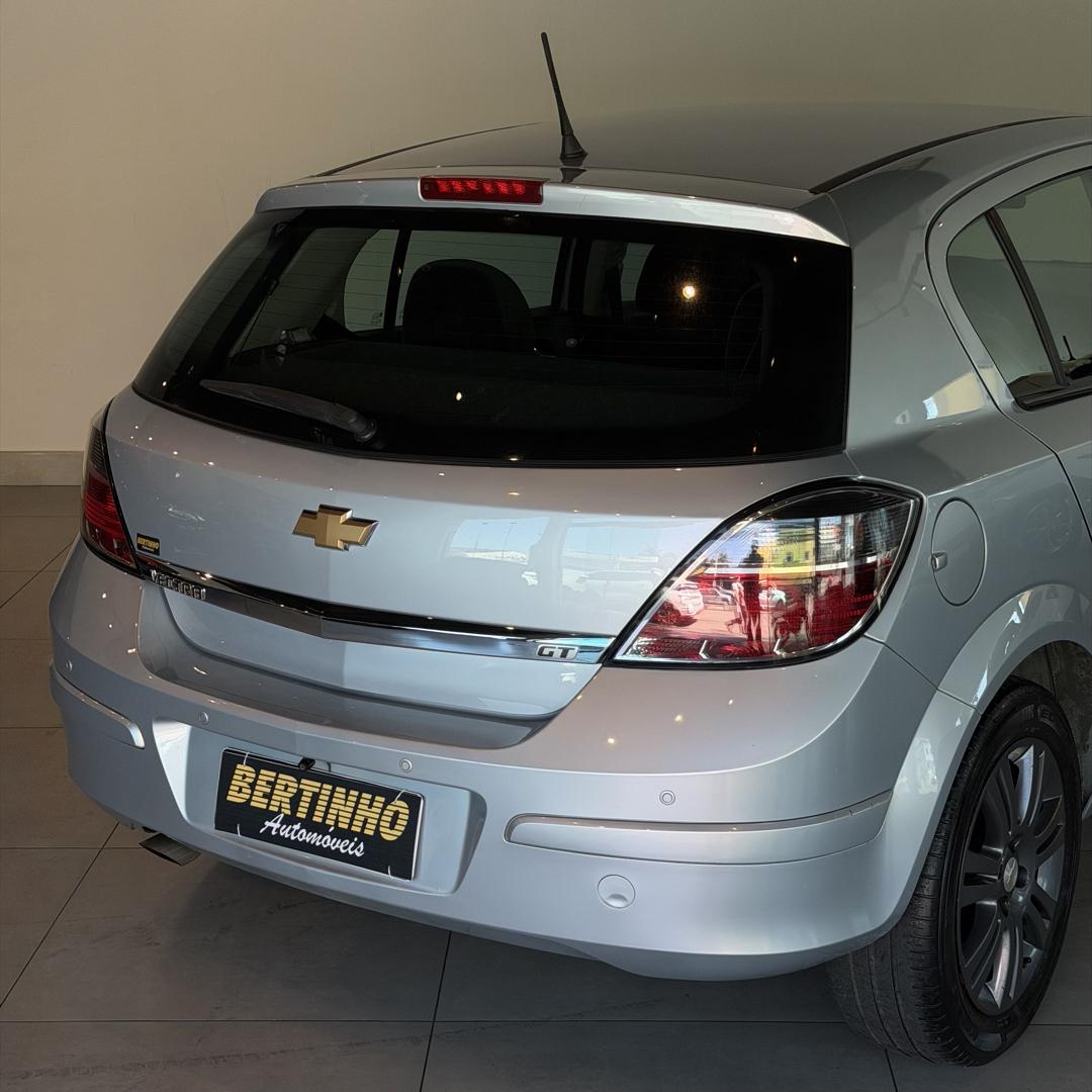 CHEVROLET Vectra Hatch - Foto