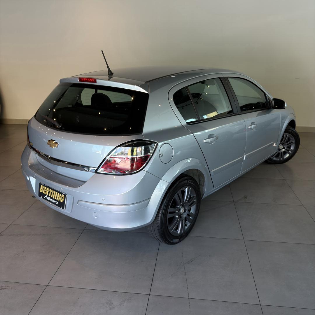 CHEVROLET Vectra Hatch - Foto