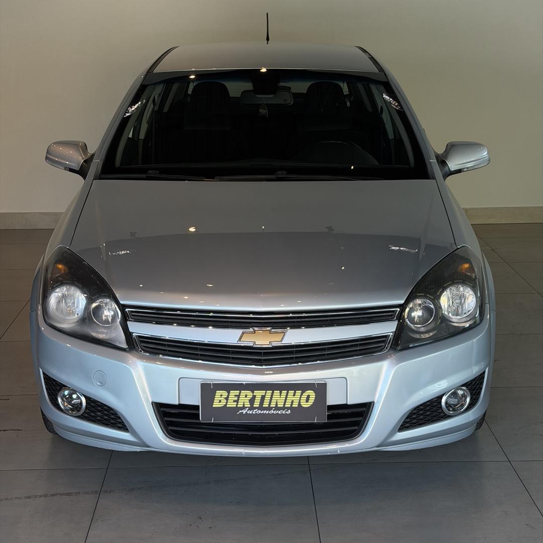 CHEVROLET Vectra Hatch - Foto