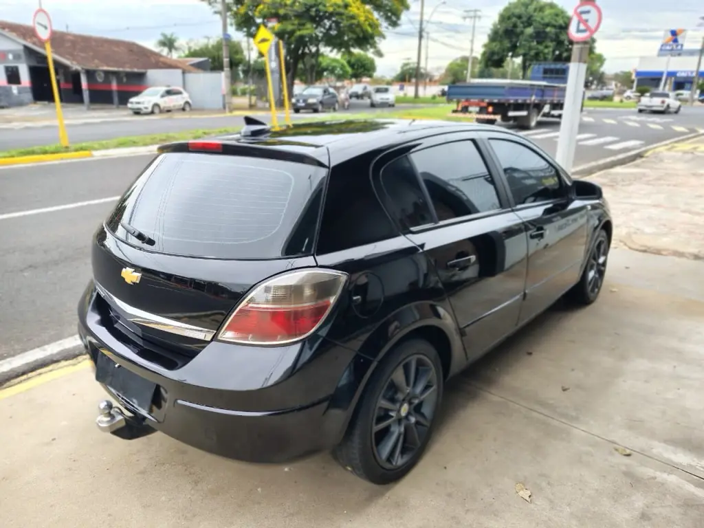 CHEVROLET Vectra Hatch - Foto