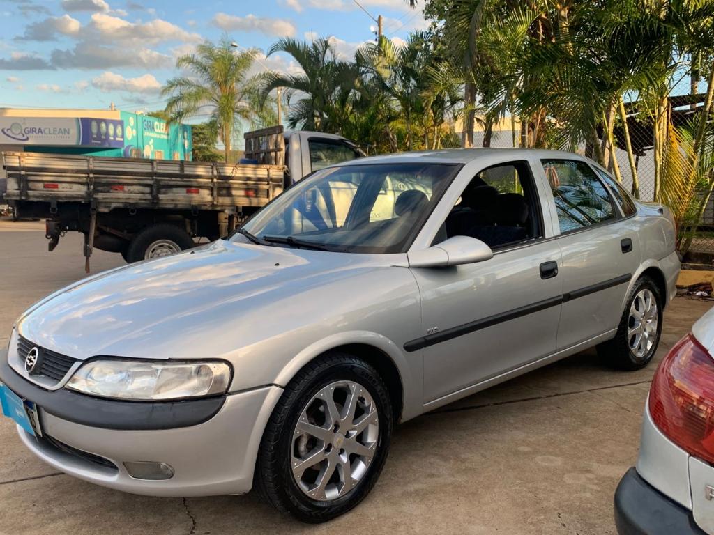 CHEVROLET Vectra Sedan - Foto