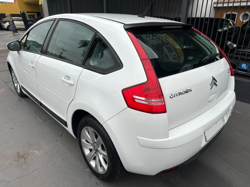 CITROEN C4 Hatch - Foto