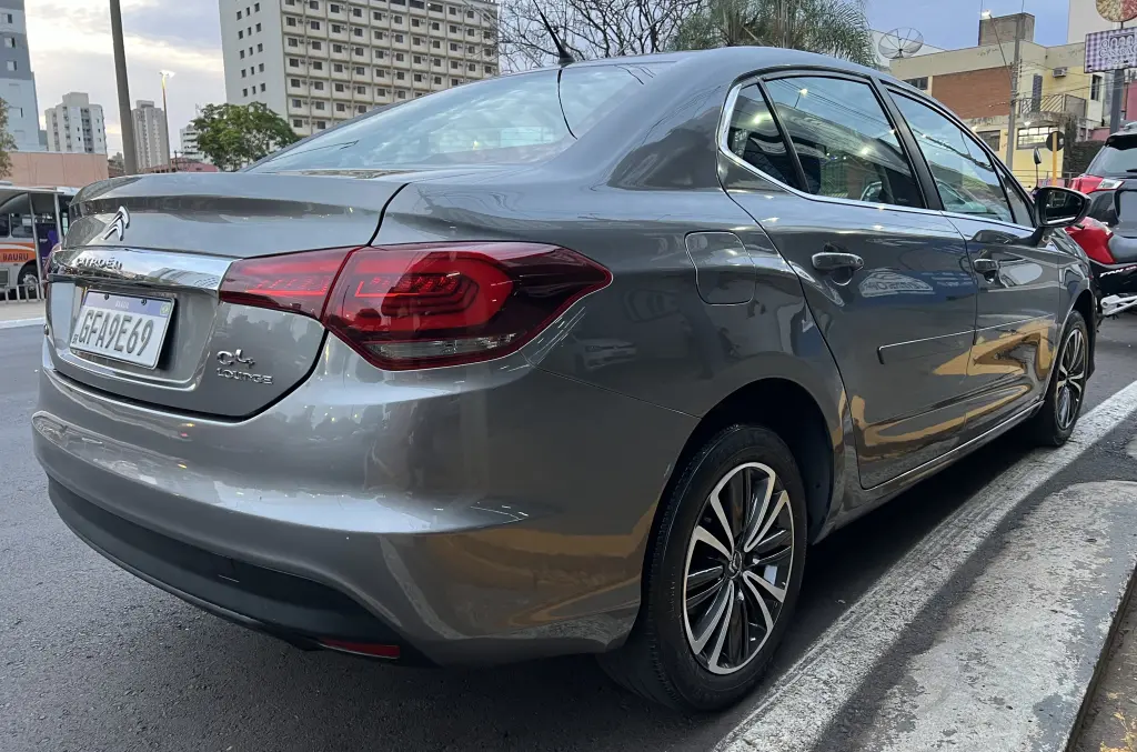 CITROEN C4 Sedan - Foto