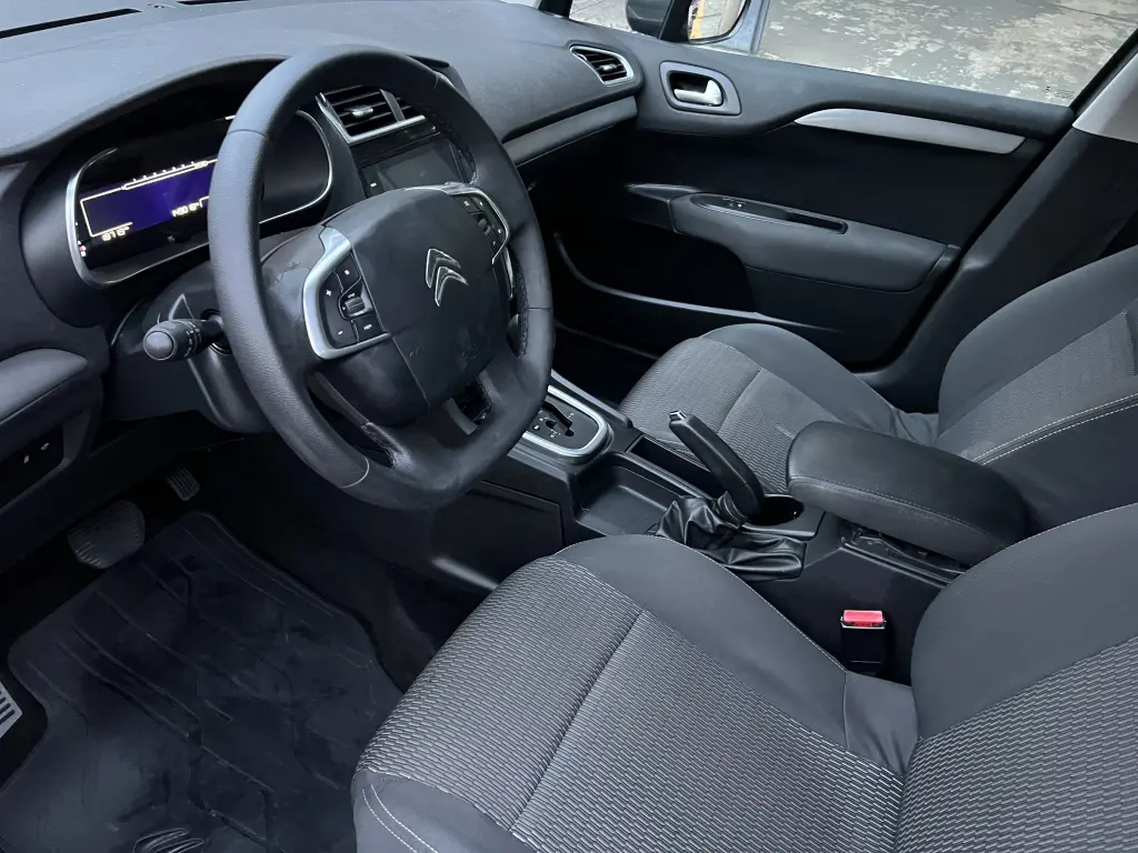 CITROEN C4 Sedan - Foto