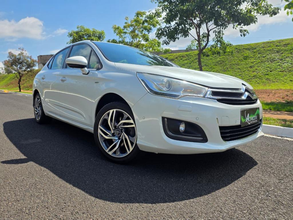 CITROEN C4 Sedan - Foto